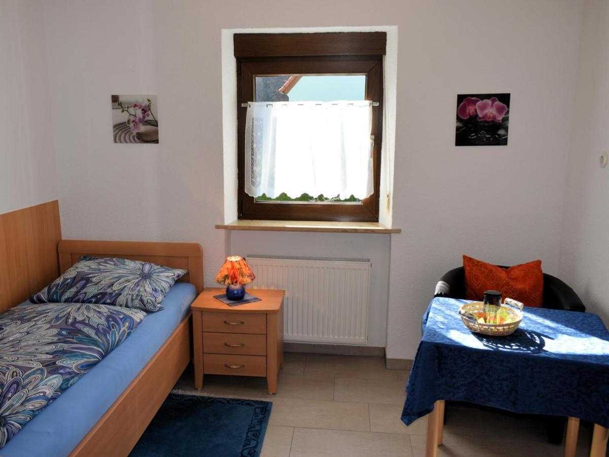 Gaestehaus Grau Egloffstein Εξωτερικό φωτογραφία